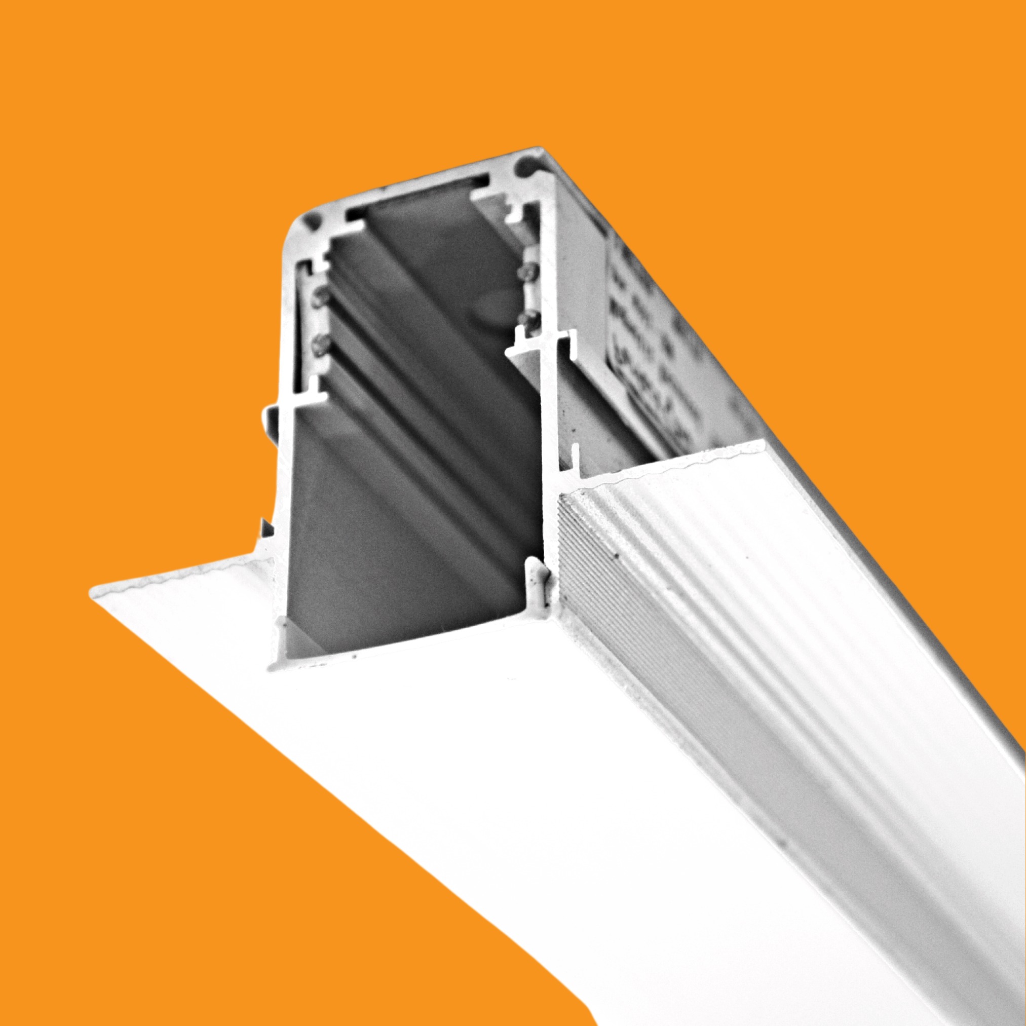 MTR01-RW-Series — Perfect One Magnetic Track Light