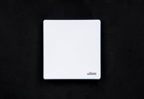 ULT-M011W — Retouch Switch & Socket