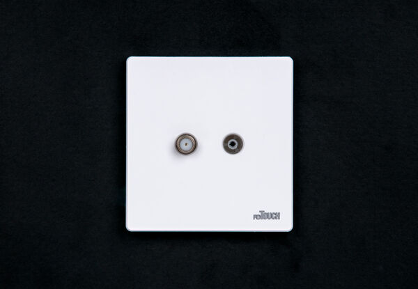 ULT-M05252W — Retouch Switch & Socket