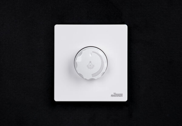ULT-M500WW — Retouch Switch & Socket