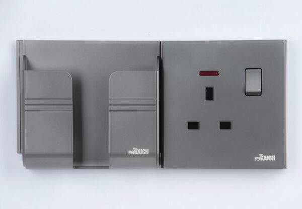 ULT-MWPS01MG — Retouch Switch & Socket